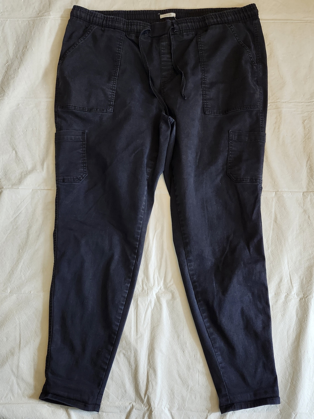 Maurices Women's Cargo Jogger Pants - Picture 3 of 9